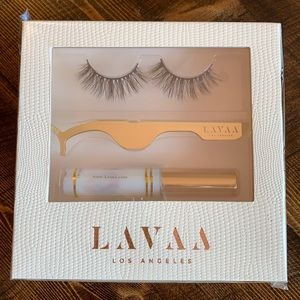 LAVAA BEAUTY - FLIRTY LASH SET. New in box